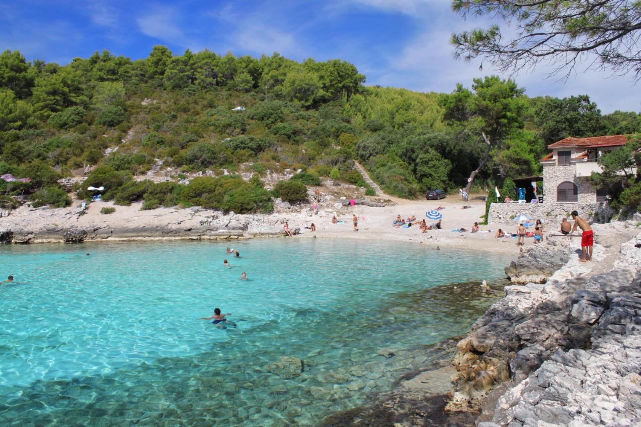 Family Friendly Apartments With A Swimming Pool Zavalatica, Korcula - 183 Eksteriør billede