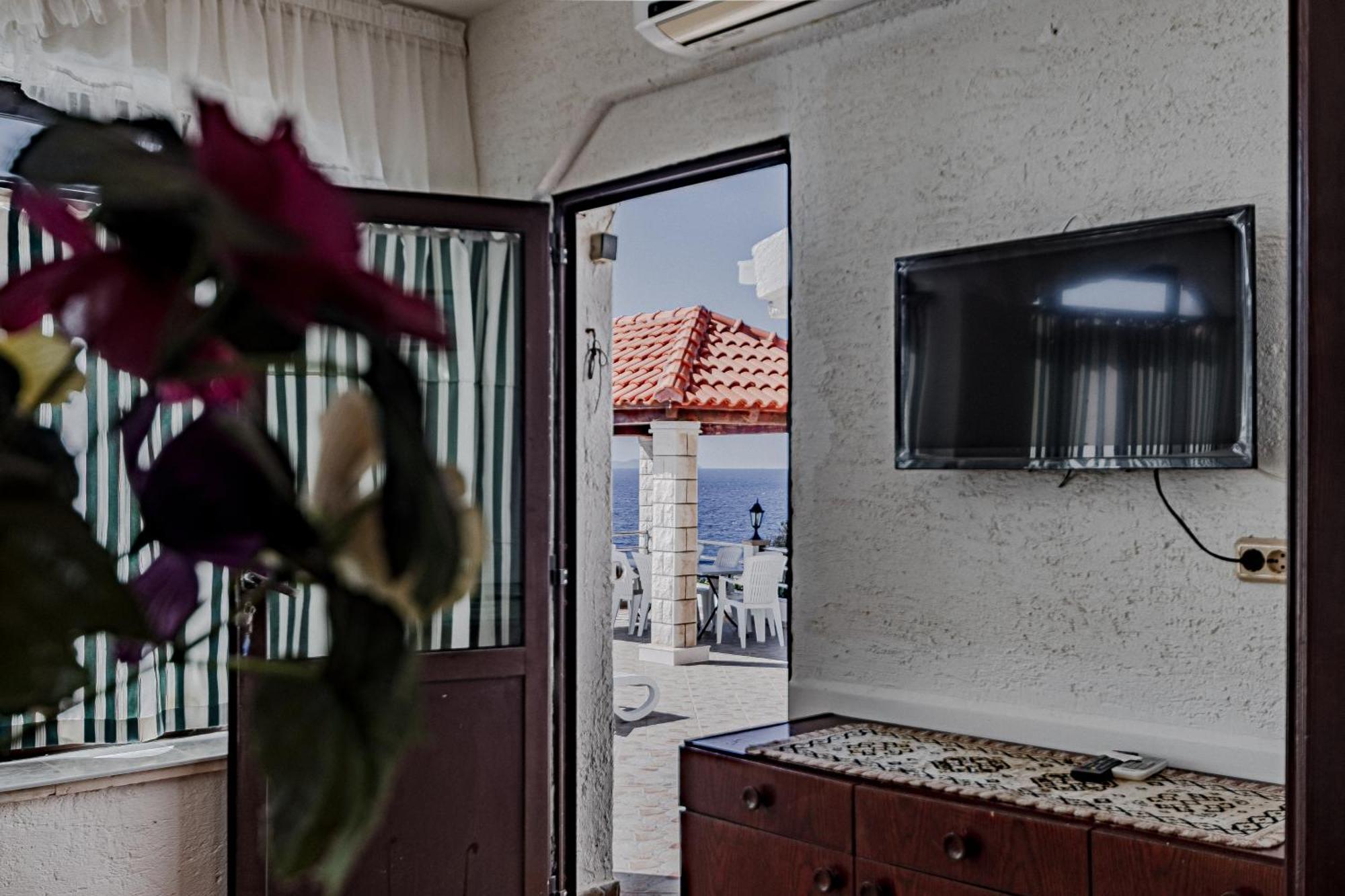 Family Friendly Apartments With A Swimming Pool Zavalatica, Korcula - 183 Værelse billede