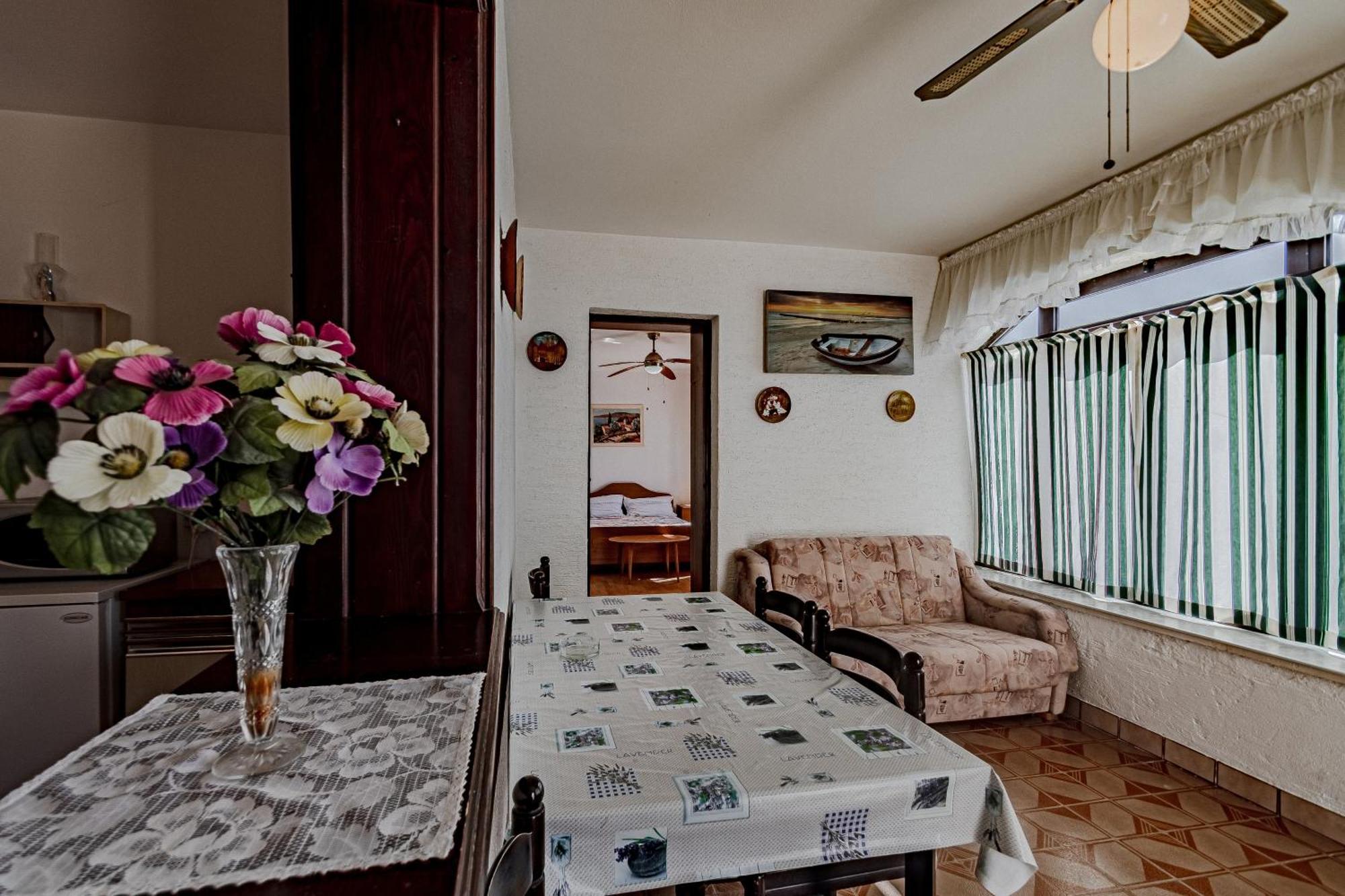 Family Friendly Apartments With A Swimming Pool Zavalatica, Korcula - 183 Værelse billede